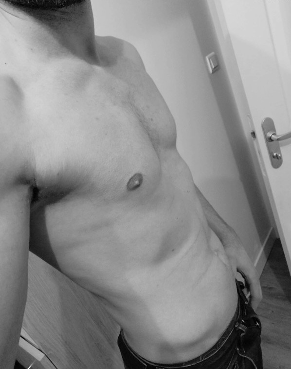 Profil de Aleksander, 37 ans, Annonce Coquine à Vucherens