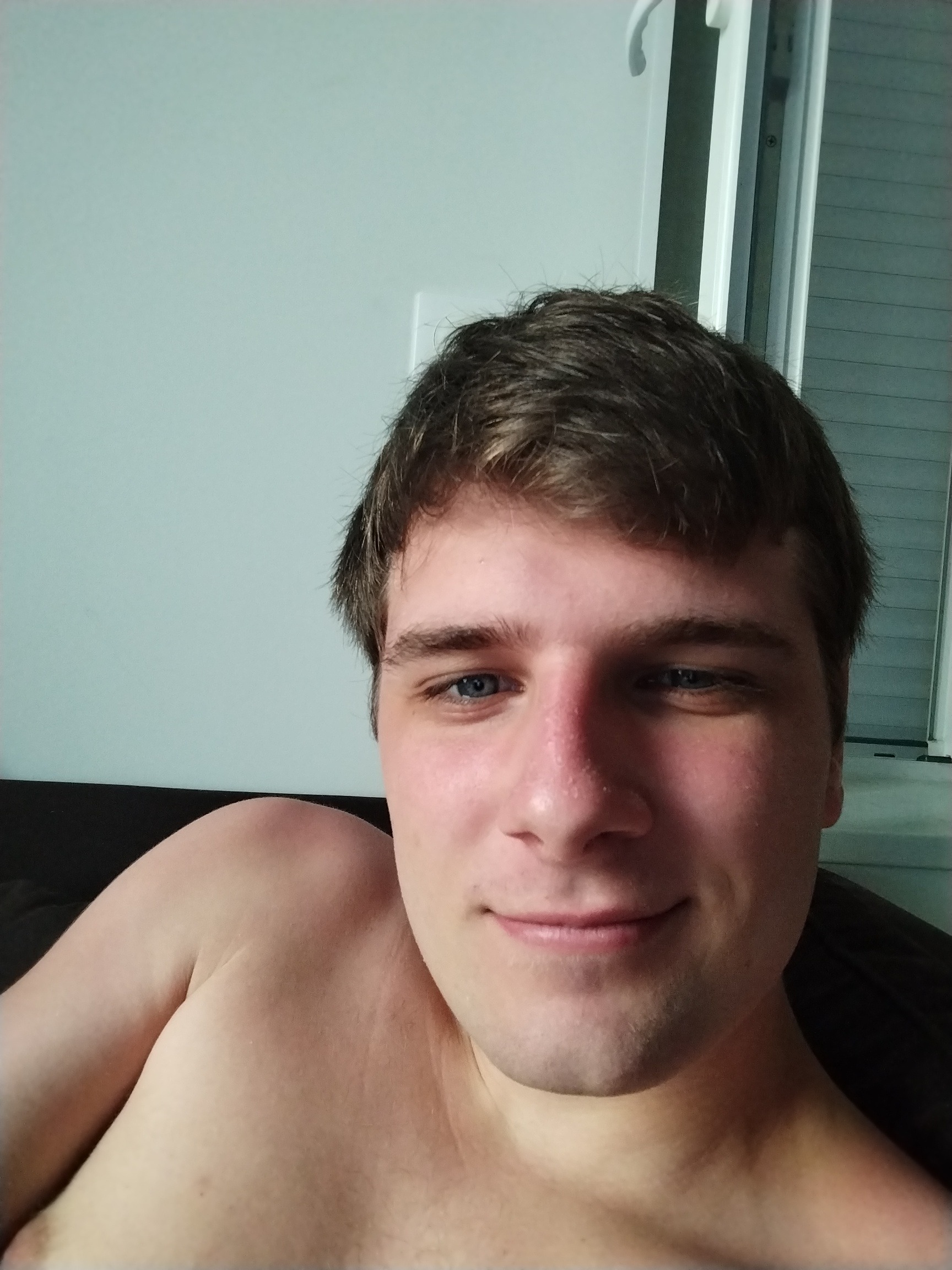 Profil de Loen, 24 ans, Annonce Coquine à Camischolas