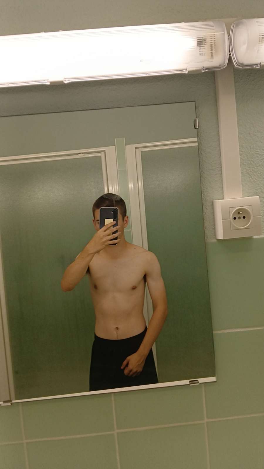 Profil de Leopaul, 19 ans, Annonce Coquine à Rona
