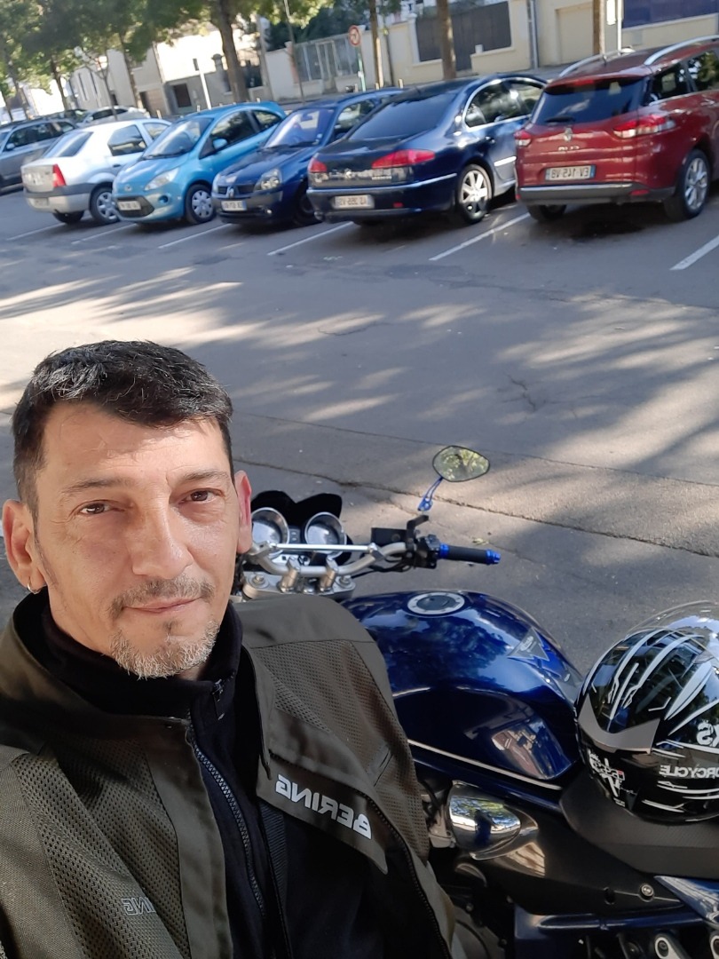 Profil de Nassib, 41 ans, Annonce Coquine à Birrhard