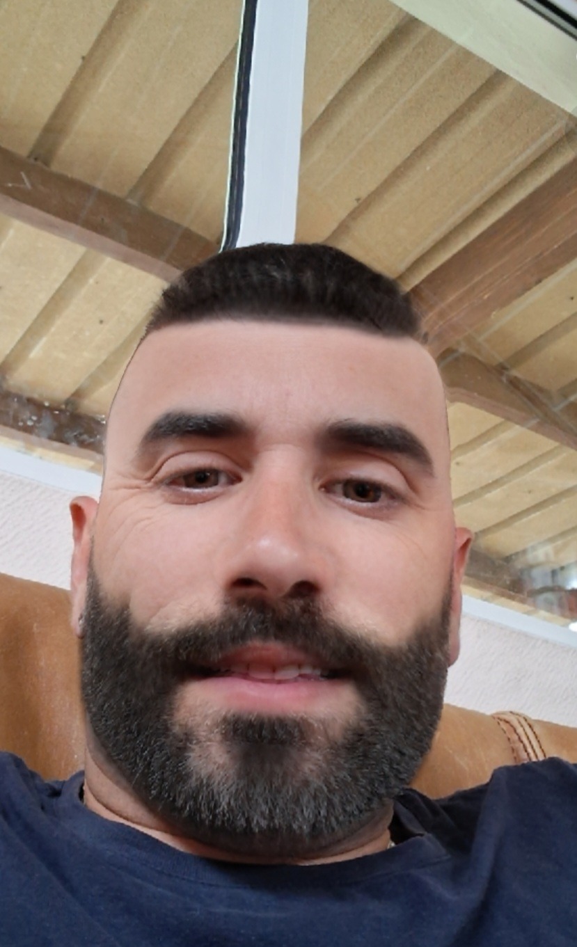 Profil de Hamouda, 40 ans, Annonce Coquine à Geuensee