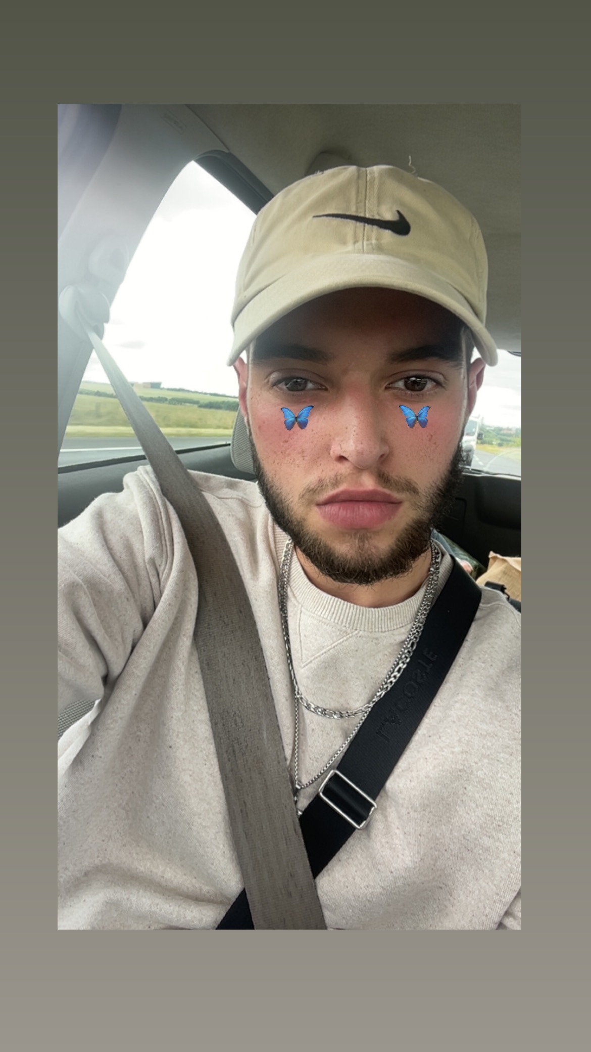 Profil de Kelvyn, 24 ans, Annonce Coquine à Vnà