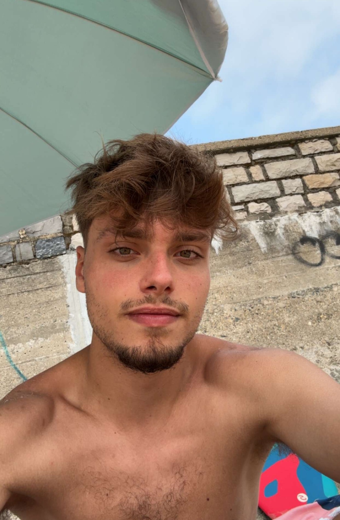 Profil de Wilhem, 20 ans, Annonce Coquine à Feldbach