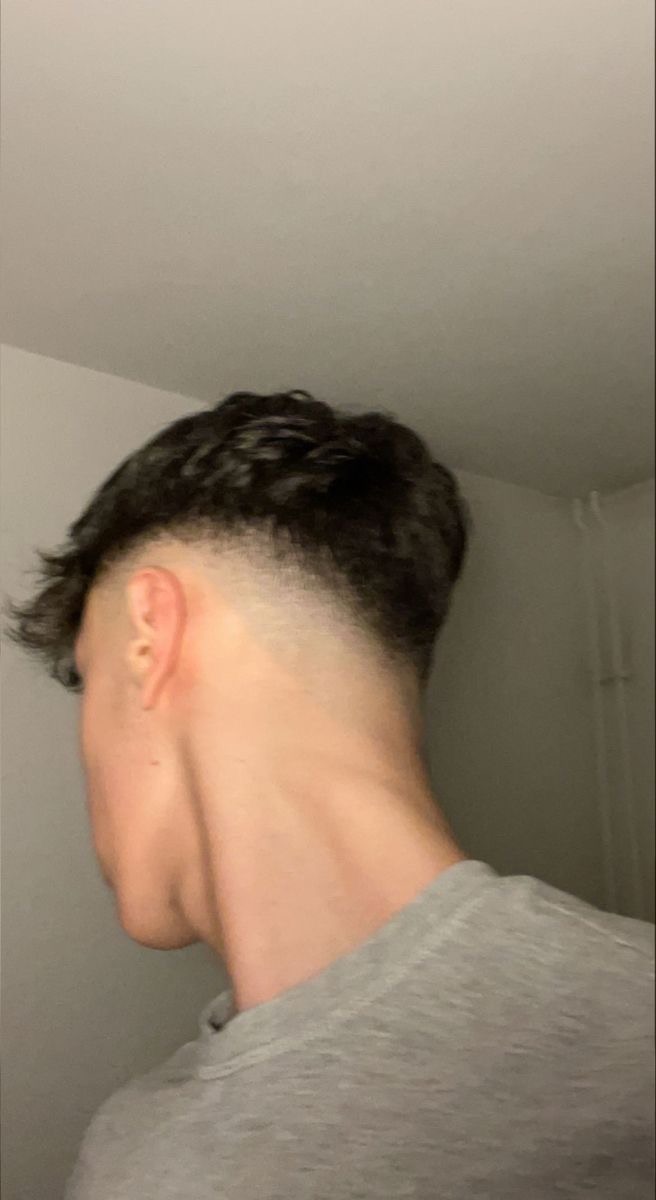 Profil de Zohir, 22 ans, Annonce Coquine à Mühlrüti