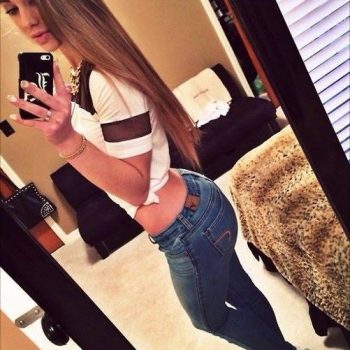 Profil de Alyssa, 28 ans, Annonce Coquine à Mutrux