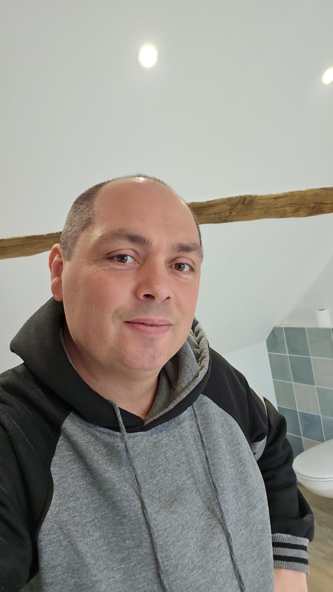 Profil de Aleksandar, 45 ans, Annonce Coquine à Ermensee