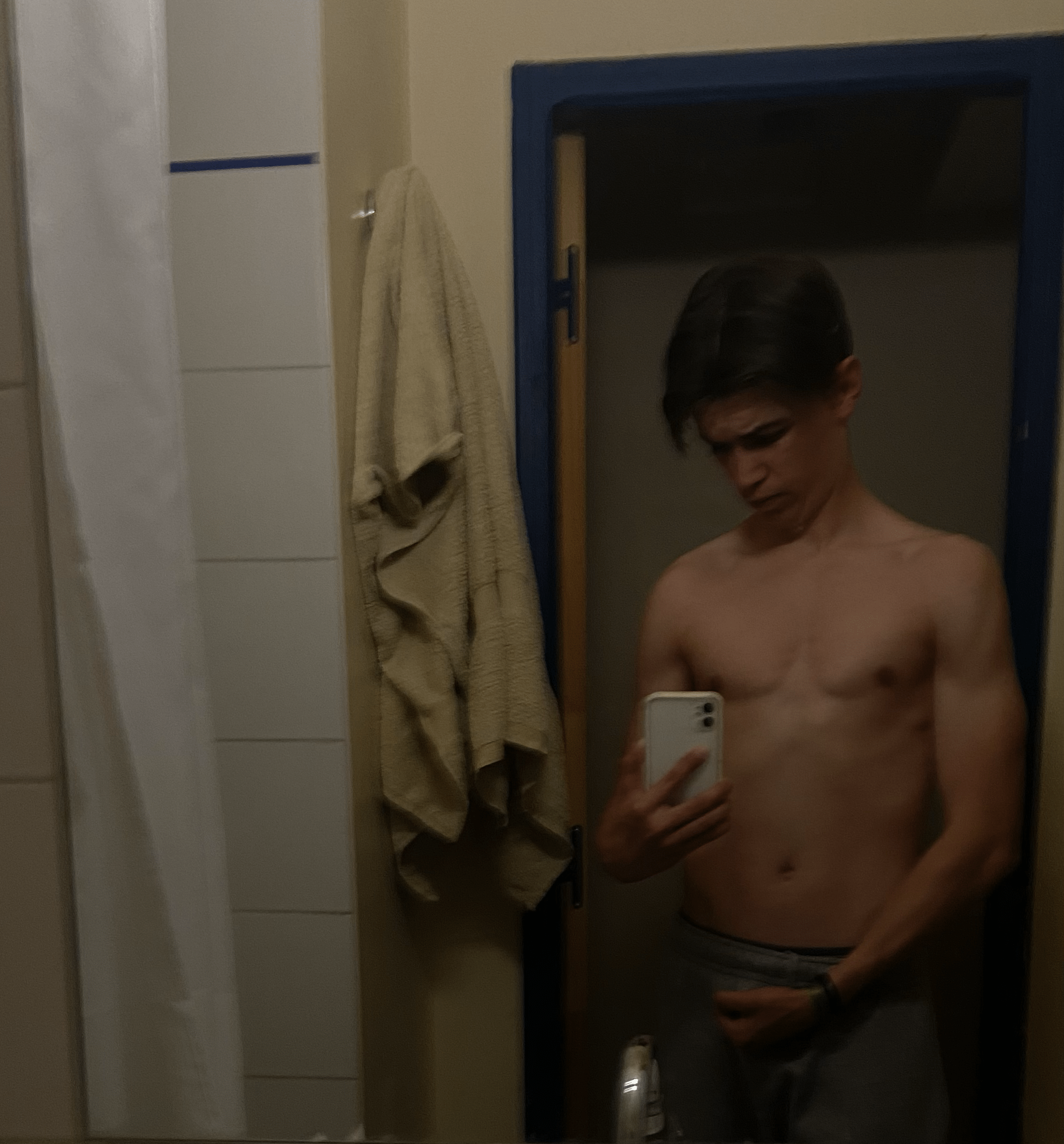 Profil de Jean-sylvestre, 21 ans, Annonce Coquine à Besenbüren