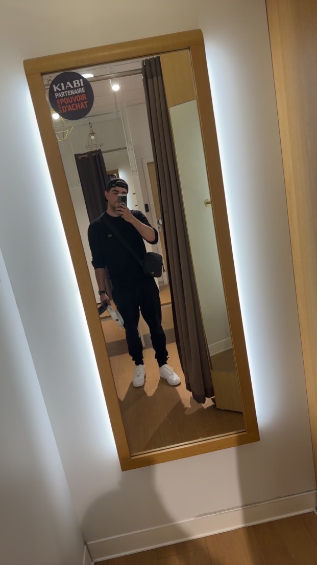 Profil de Konrad, 23 ans, Annonce Coquine à Vella