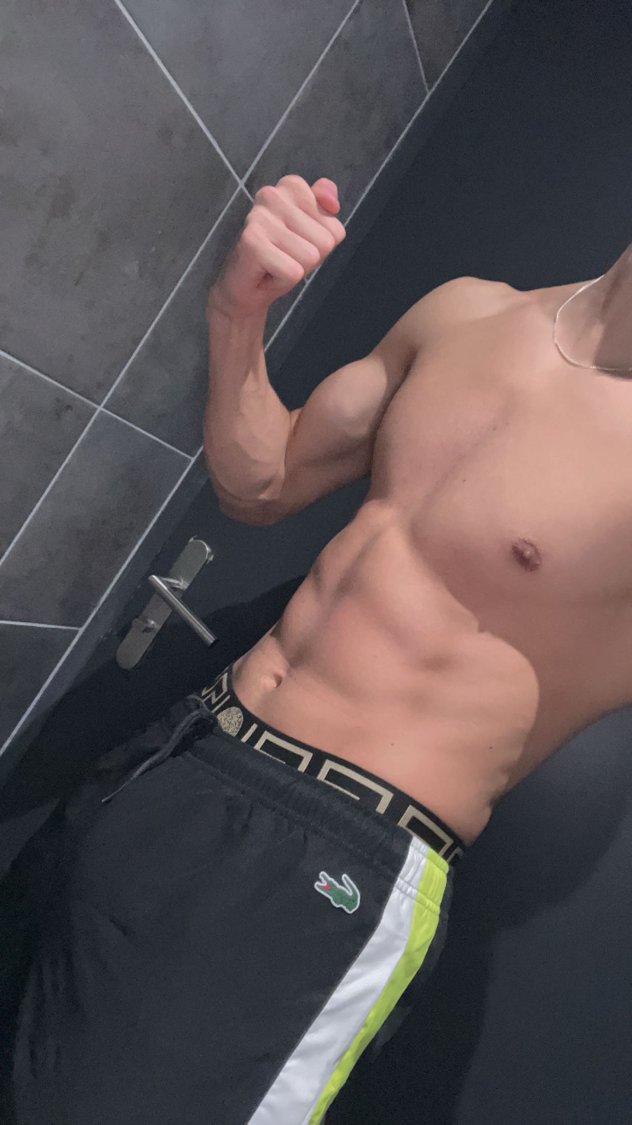 Profil de Adriano, 22 ans, Annonce Coquine à Mariastein