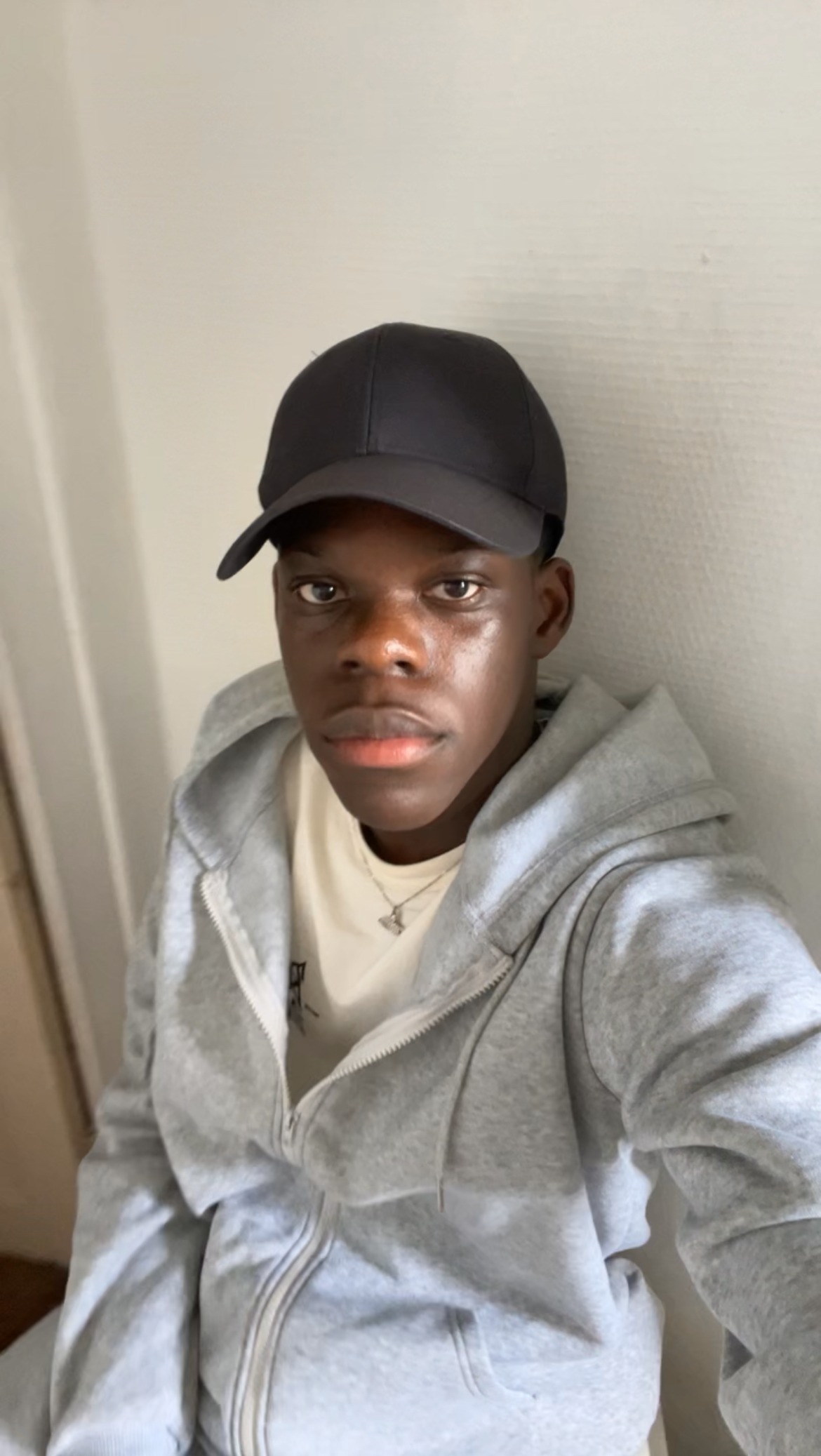 Profil de Faissal, 19 ans, Annonce Coquine à Dierikon