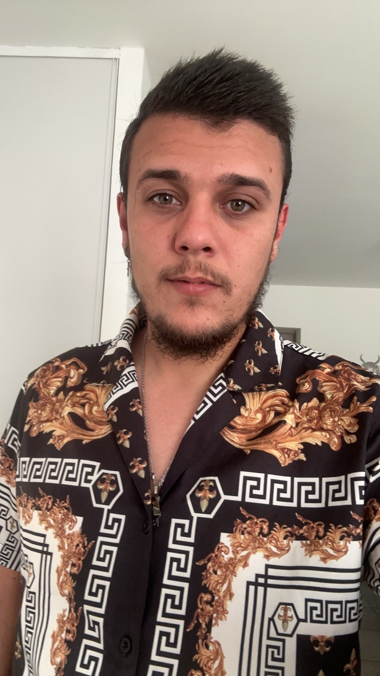 Profil de Alou, 28 ans, Annonce Coquine à Montagnon (Leytron)