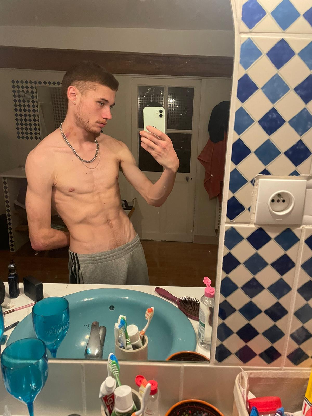 Profil de Sajed, 20 ans, Annonce Coquine à Schangnau
