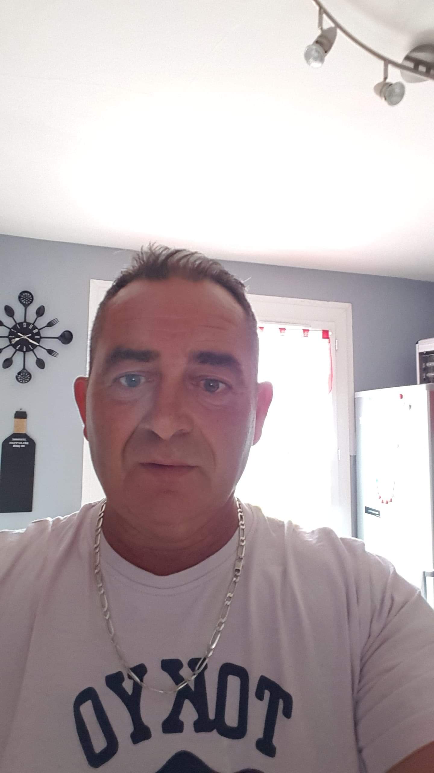 Profil de Menouar, 52 ans, Annonce Coquine à Lüterswil