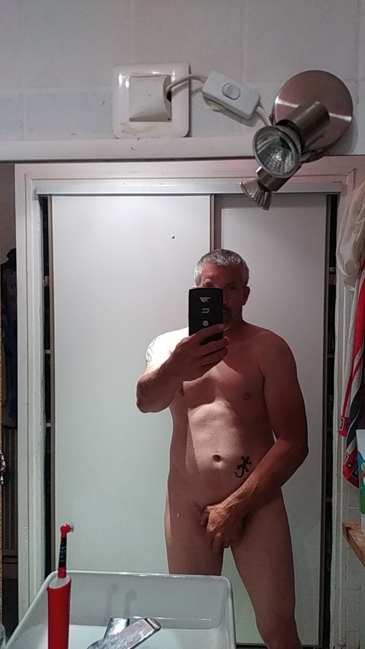 Profil de Hayoub, 37 ans, Annonce Coquine à Fey