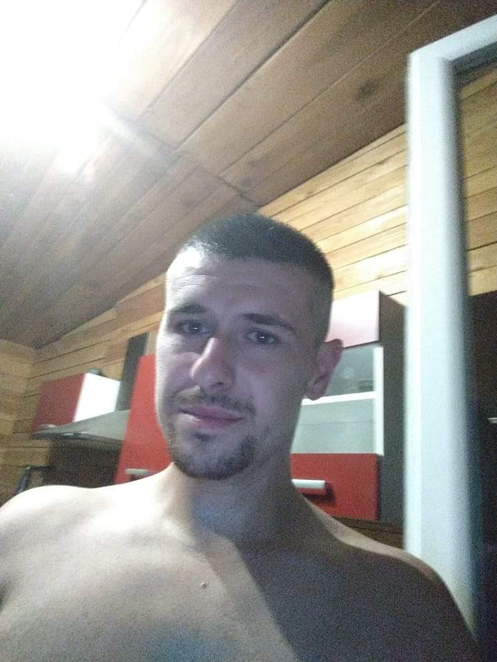 Profil de Hycham, 33 ans, Annonce Coquine à Hätzingen