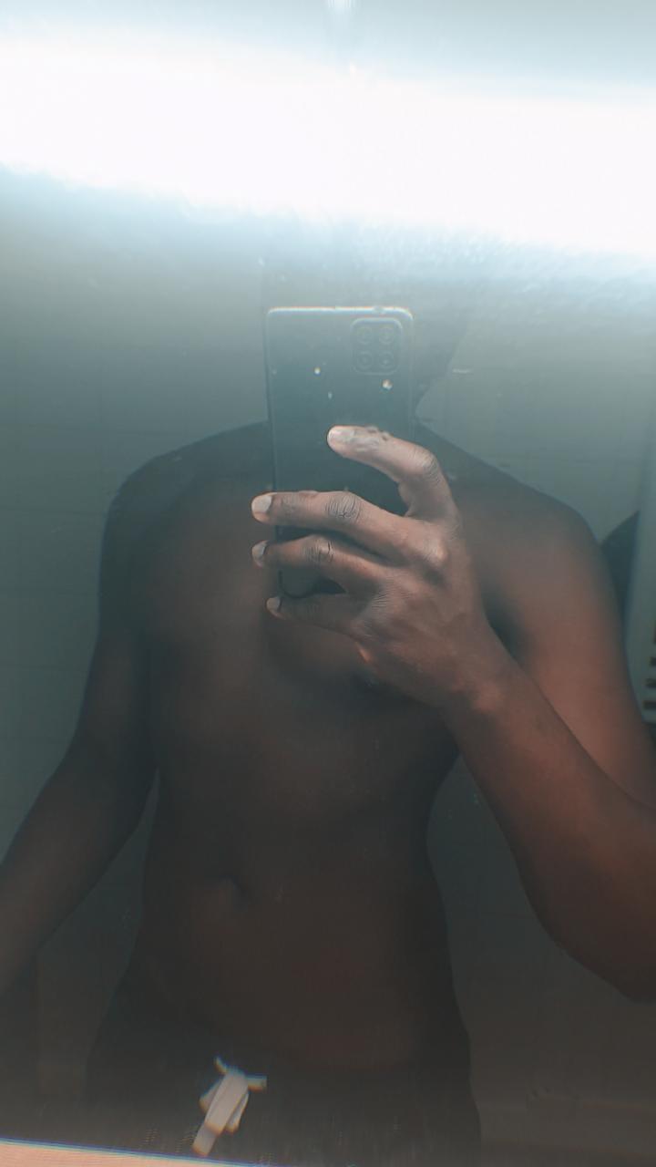 Profil de Demetrius, 18 ans, Annonce Coquine à Gümligen