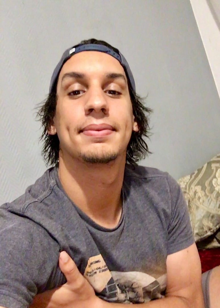 Profil de Irfan, 31 ans, Annonce Coquine à Crémines