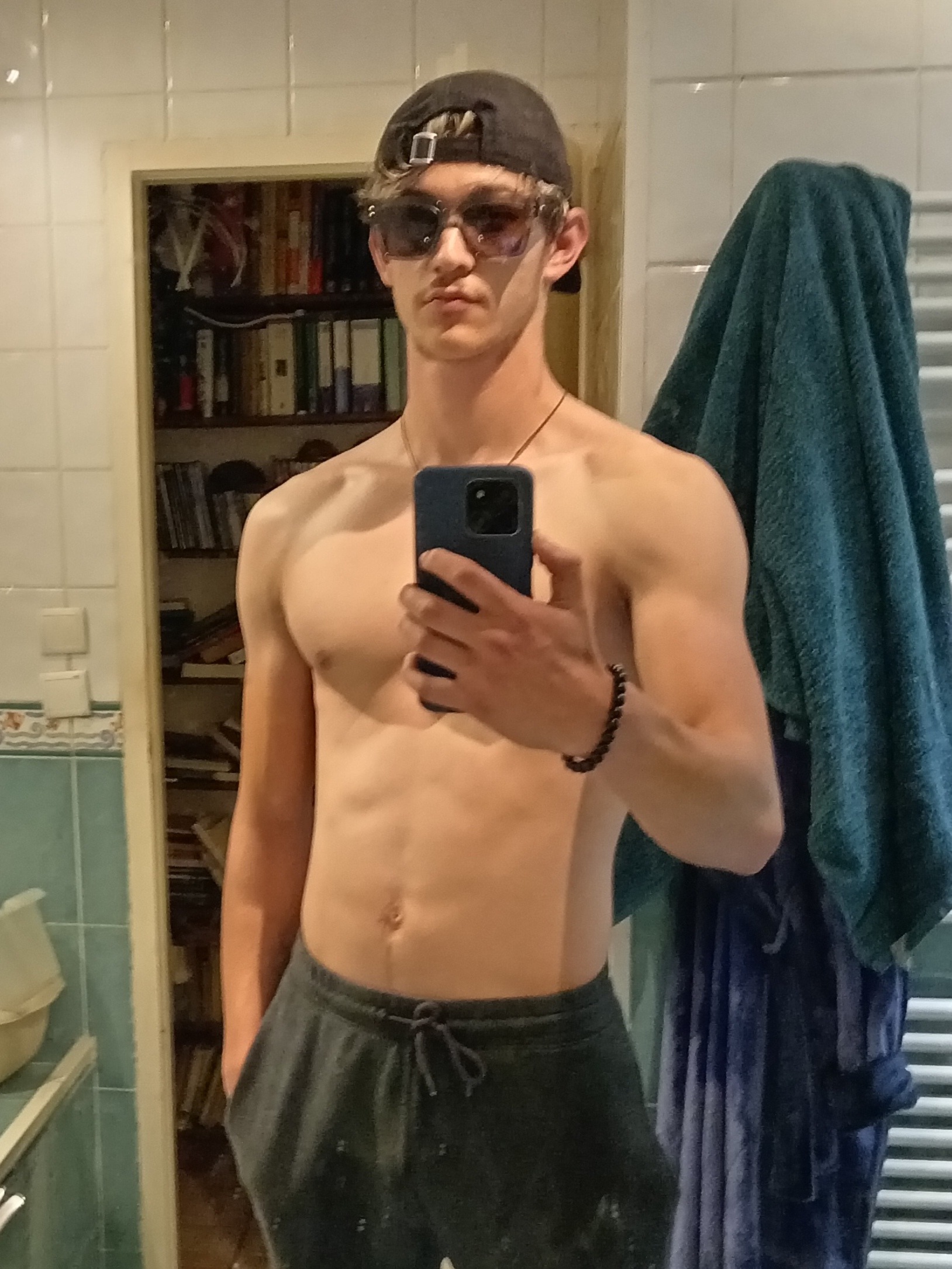 Profil de Achour, 22 ans, Annonce Coquine à Ostermundigen