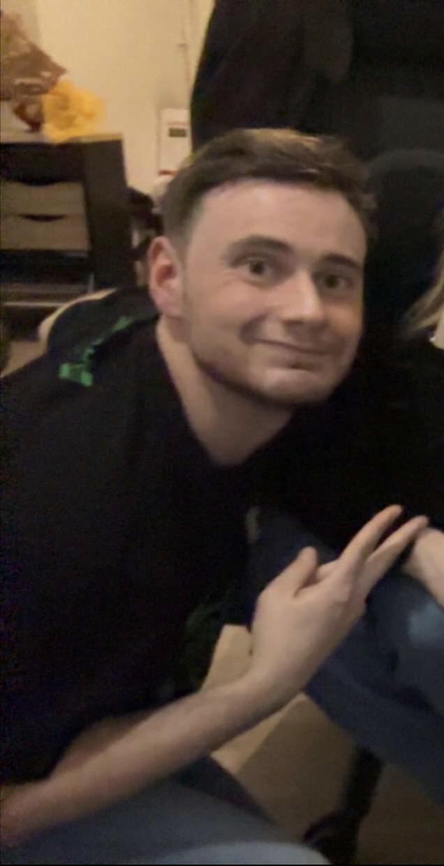 Profil de Jamin, 26 ans, Annonce Coquine à Lovens