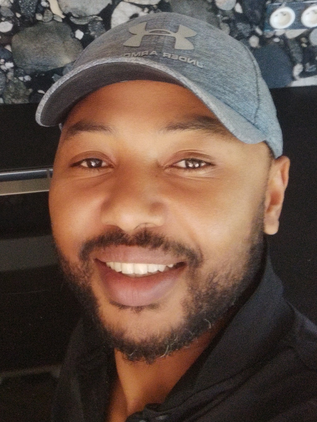 Profil de Mountaga, 40 ans, Annonce Coquine à Oberwangen TG