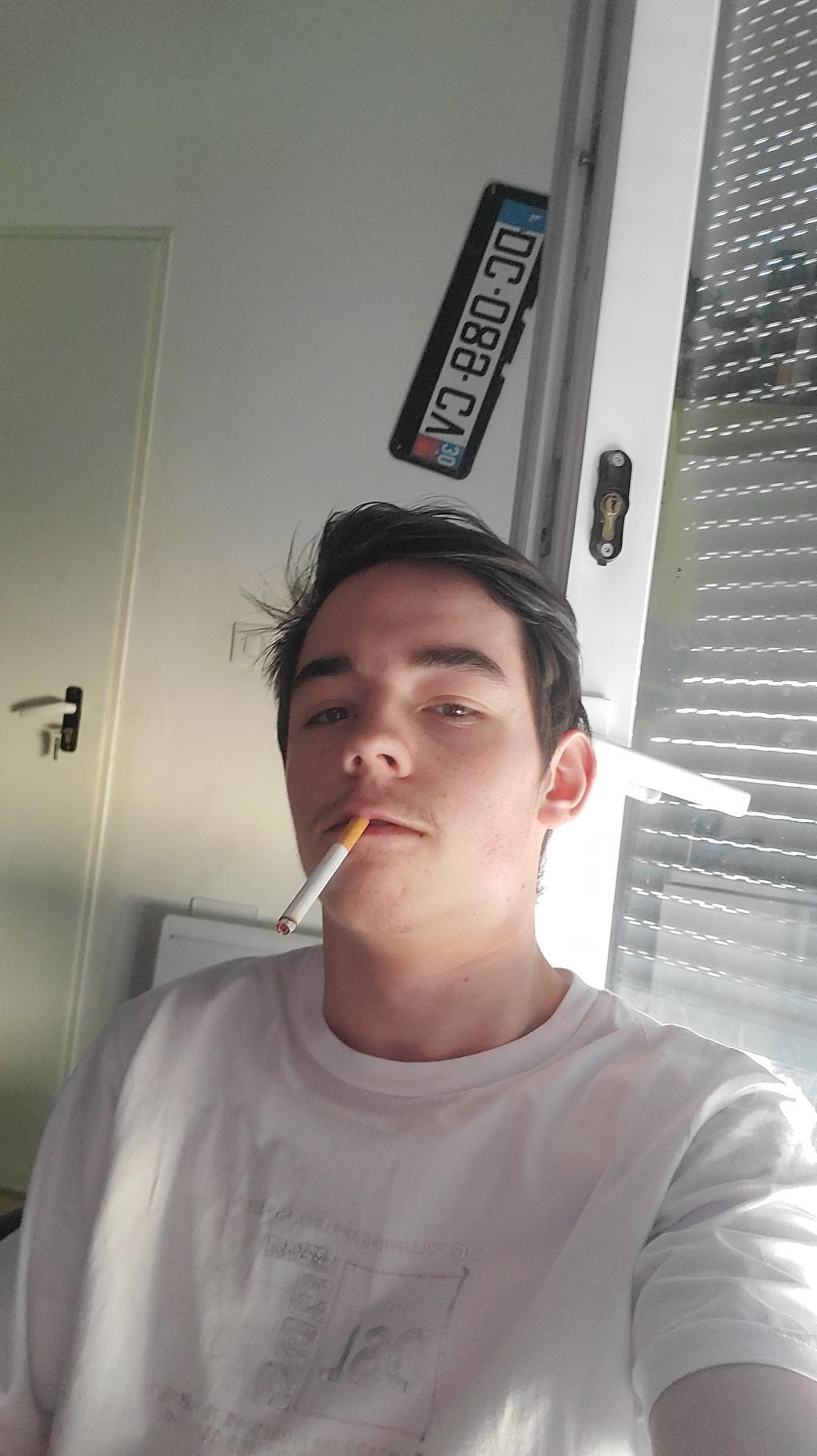 Profil de Kaled, 23 ans, Annonce Coquine à Maules
