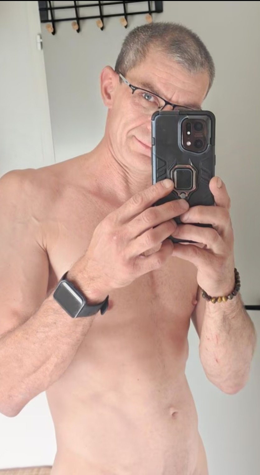Profil de Icare, 52 ans, Annonce Coquine à Le Cerneux-Veusil