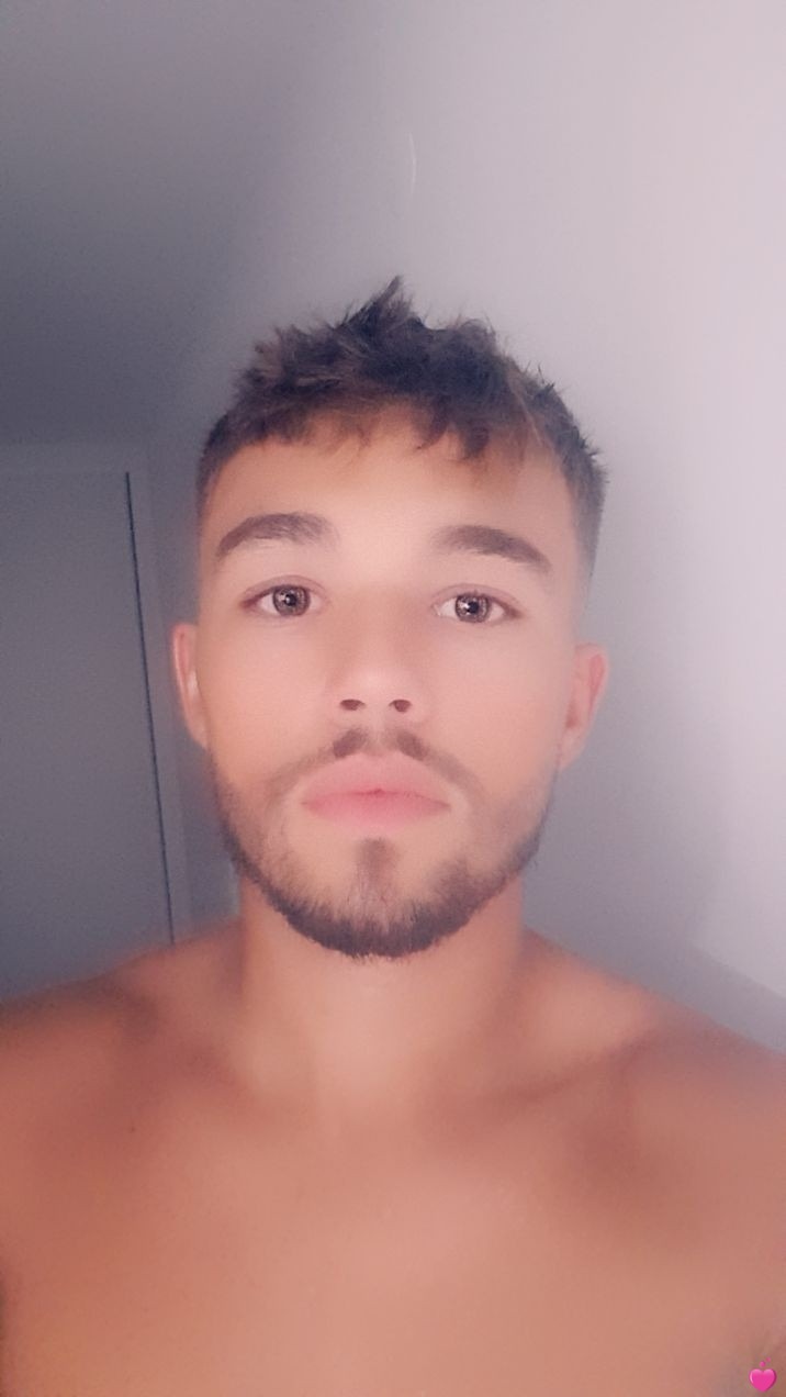 Profil de Kiyane, 21 ans, Annonce Coquine à Roche VD